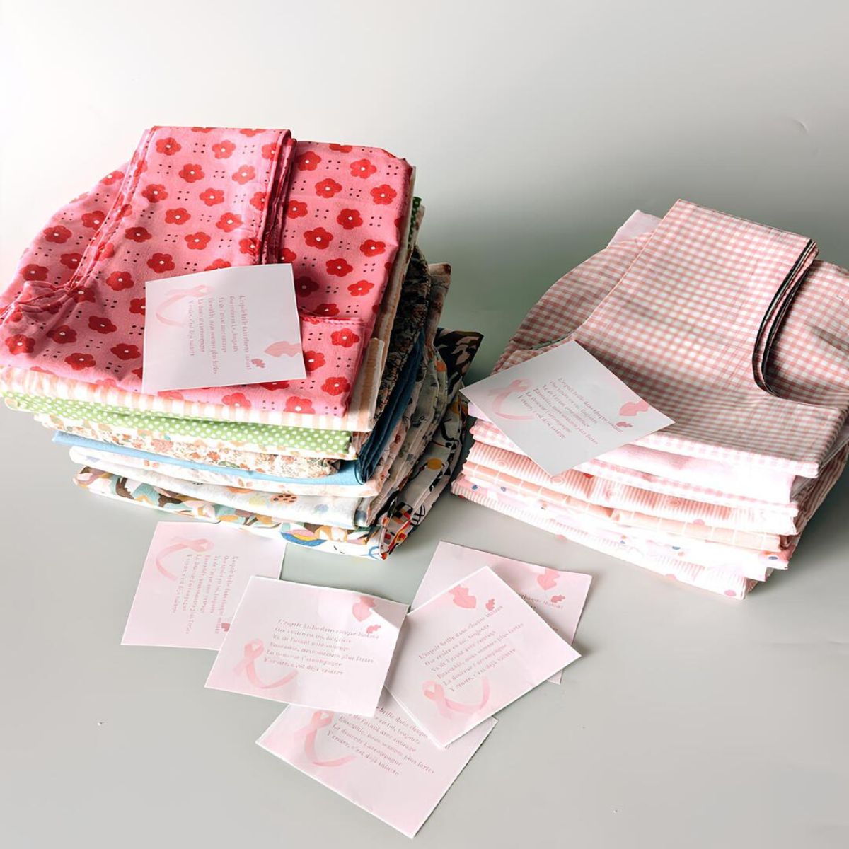Lovely Bags pliés avec petits mots d'encouragement - couture solidaire octobre rose cancer du sein